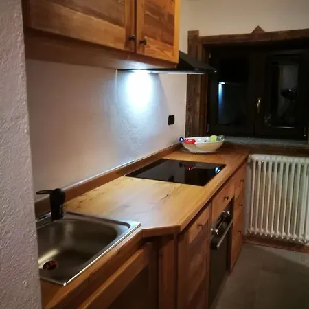 Holiday home Ai Piedi Del Cervino